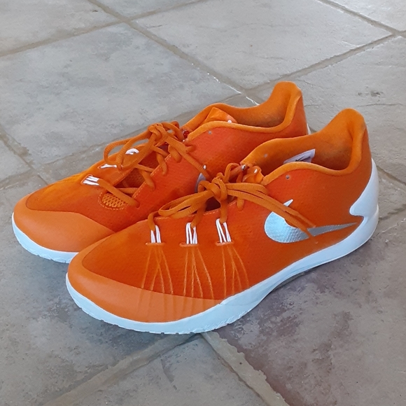 nike hyperchase orange